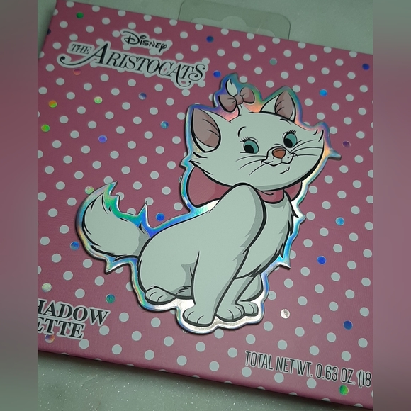 Disney The Aristocats Eye Shadow Palette by Taste Beauty - Picture 3 of 5